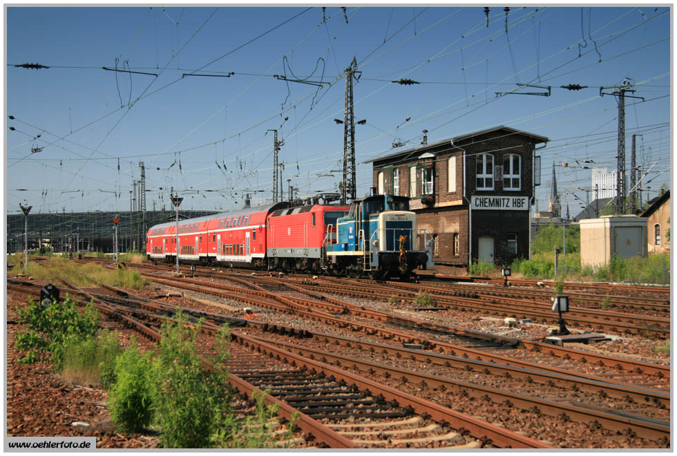 364 930